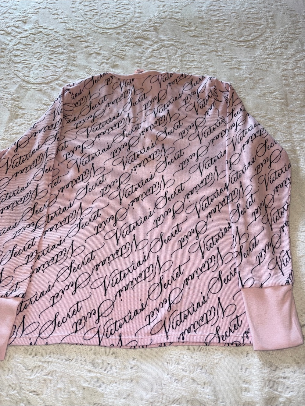 Victoria's Secret Women’s Pink Script Long Sleeve Pajama Set EUC L - Picture 8 of 11